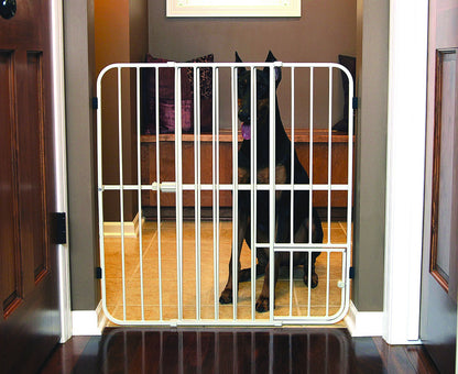 CARLSON Big Tuffy Expandable Gate With Pet Door