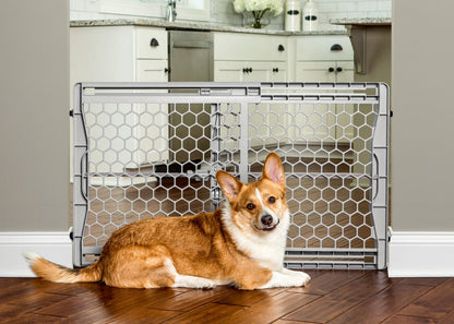 Carlson Pet Expandable Plastic Gate 23in Tall